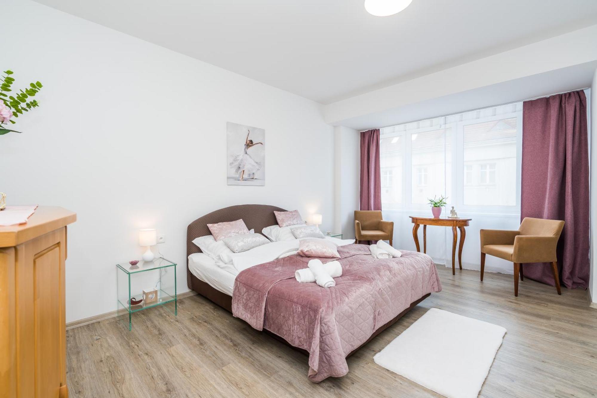 Perla Hradce 302 Διαμέρισμα Χράντεκ Κράλοβε Εξωτερικό φωτογραφία